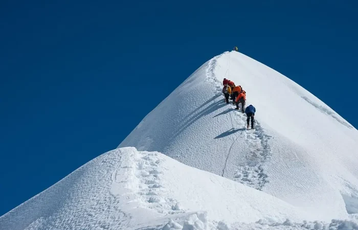 island peak climbing