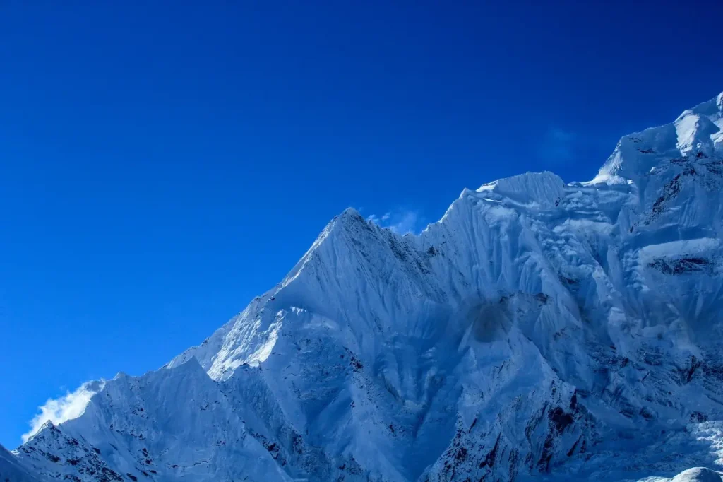 Snowy slopes of Pisang Peak.