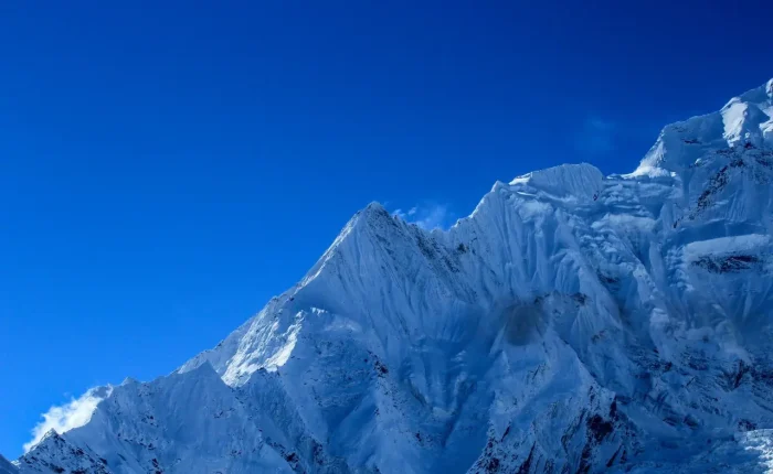 Snowy slopes of Pisang Peak.