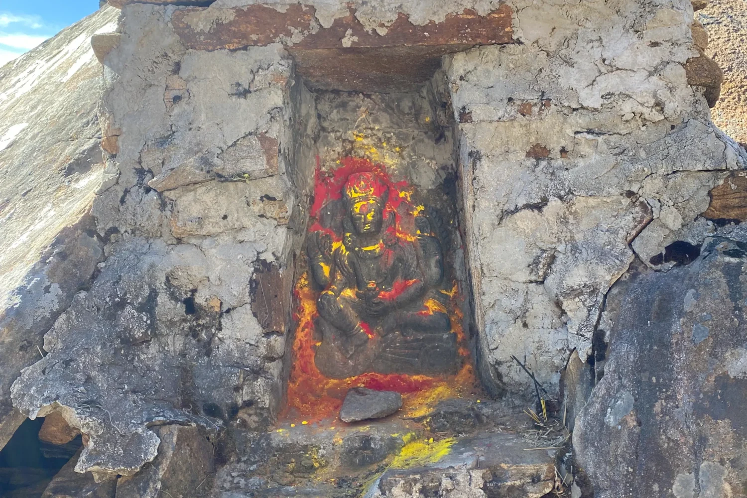 idol of Shree ganesh - reaching gosaikunda lake