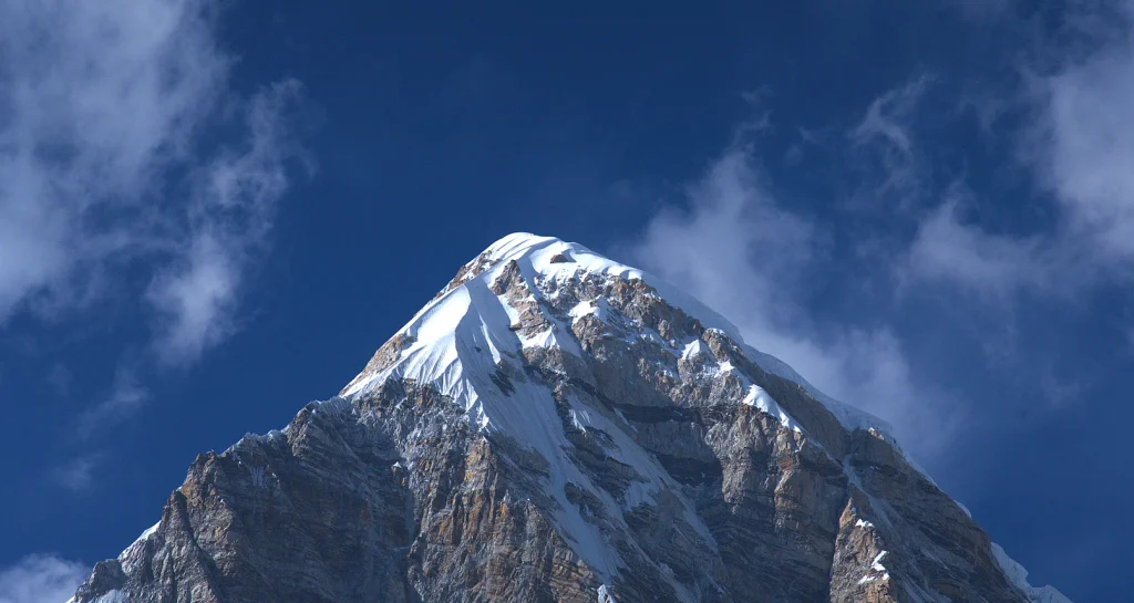 everest base camp trek cost