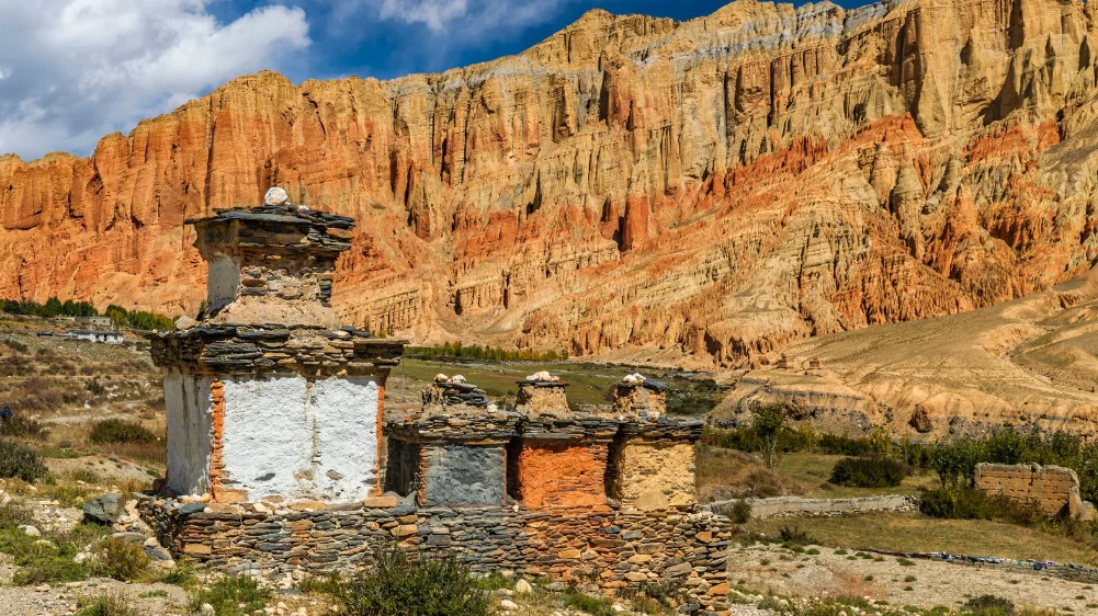 top trekking in nepal (upper mustang)