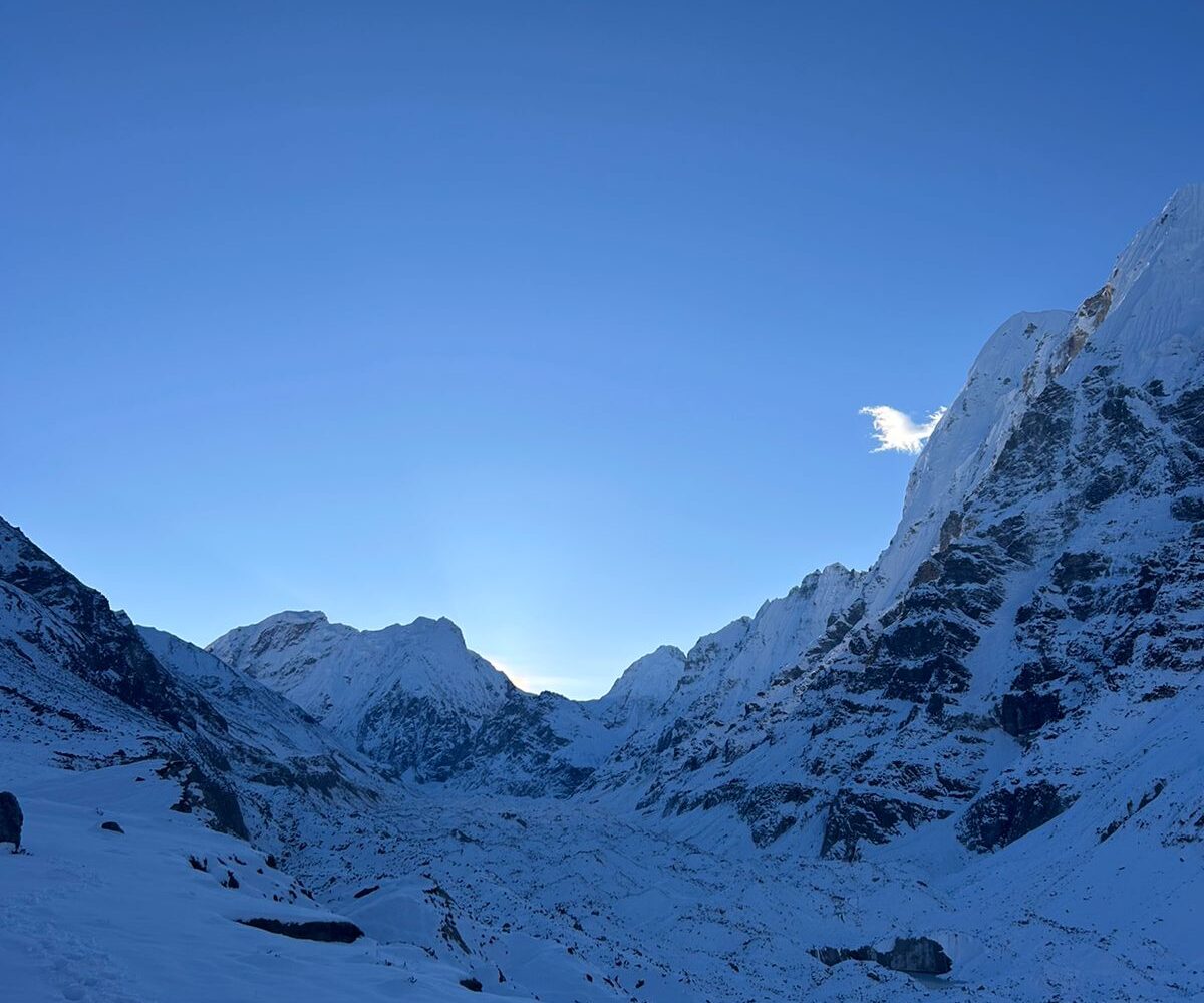 Kanchenjunga trek photo 24: Mountain view of Kanchenjunga, the third highest peak on Earth