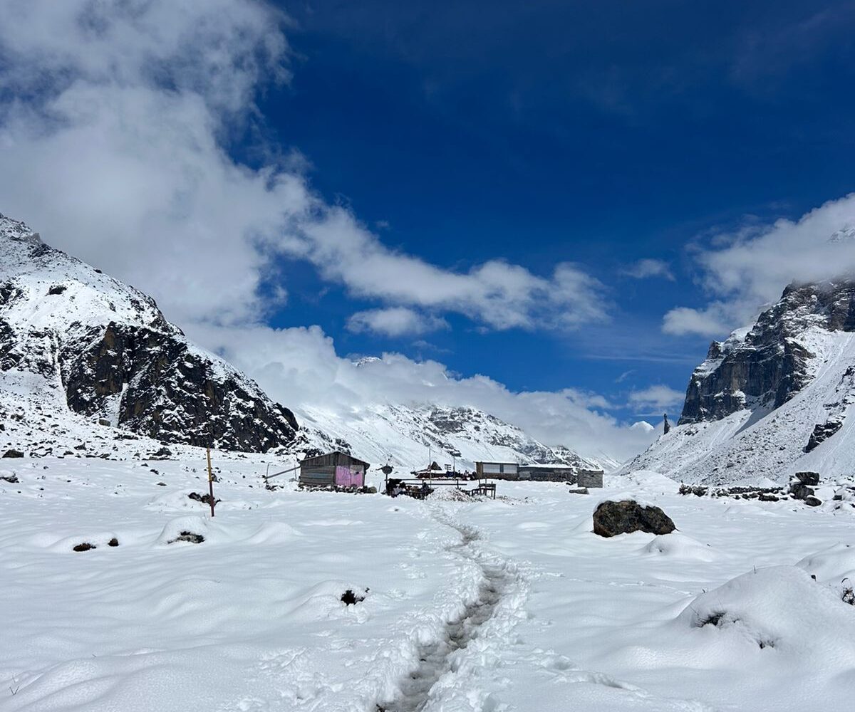 Kanchenjunga trek photo 32: Landscape photo of Kanchenjunga, the third highest peak on Earth