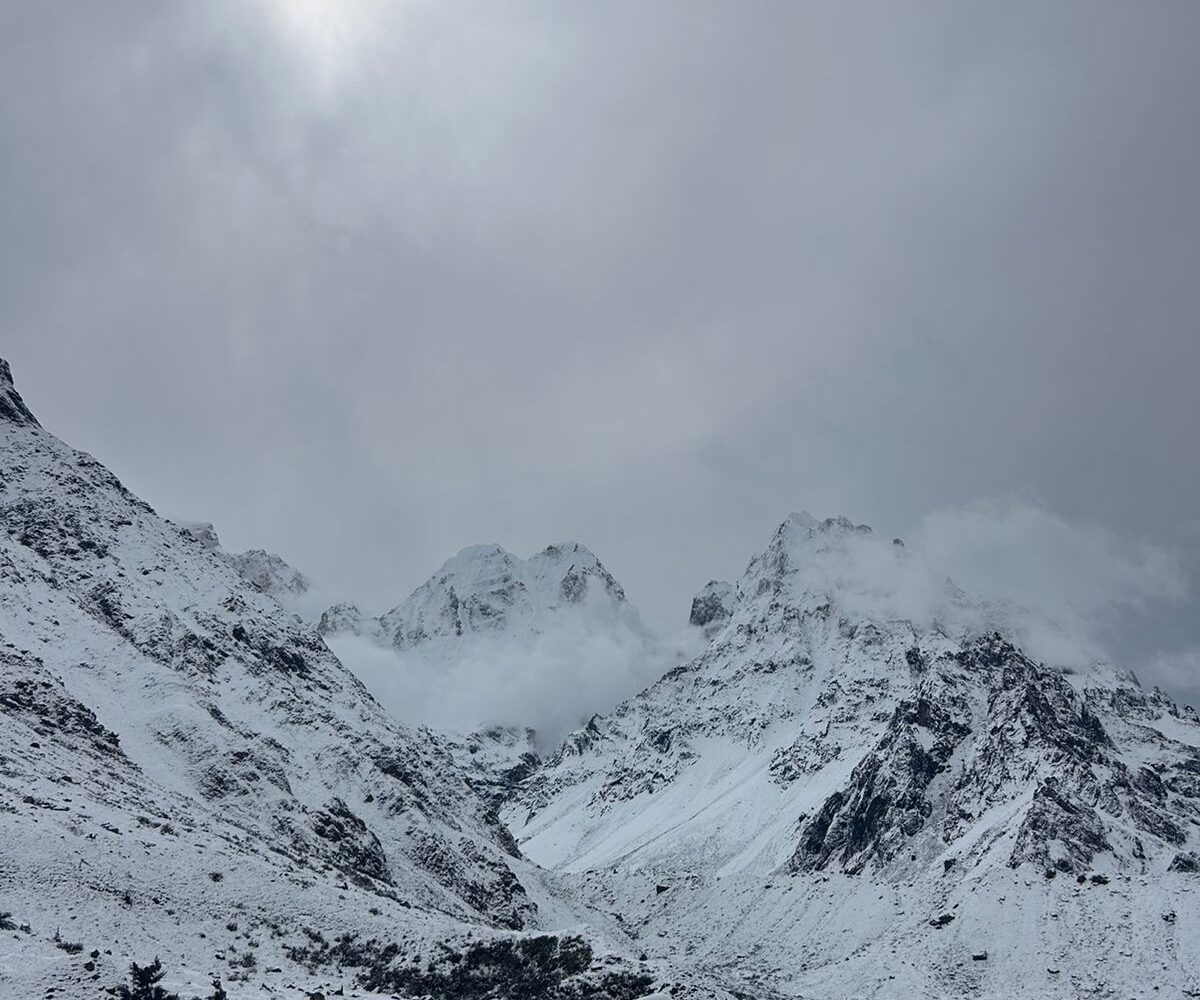 Kanchenjunga trek photo 36: View of Kanchenjunga, meaning 'five treasures of snow'