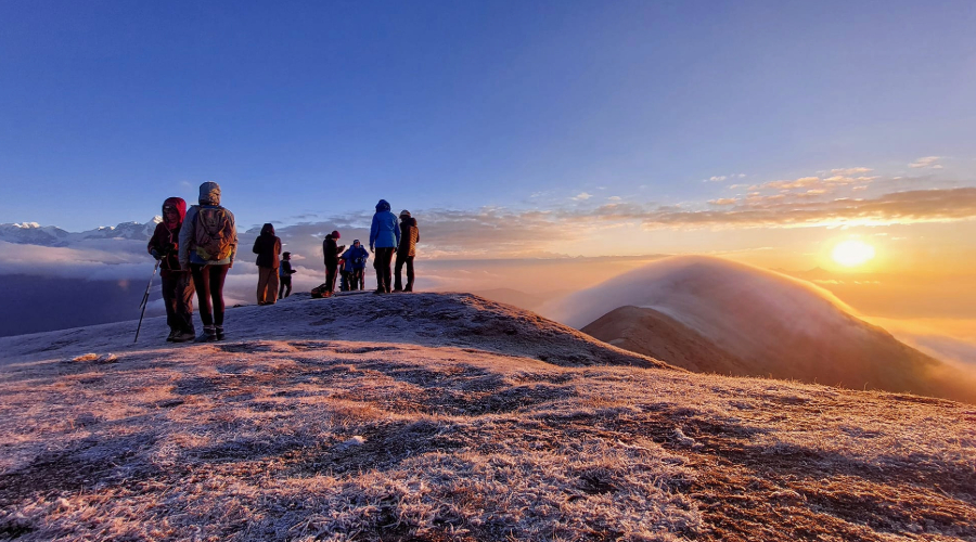 Pikey-Peak off season trek Pikey Peak trek viewpoint with panoramic Himalayan sunrise views, showcasing off seasons trekking in Nepal