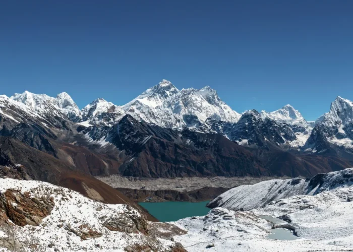 everest Three pass -cholaste-peaks-from-renjo-pass